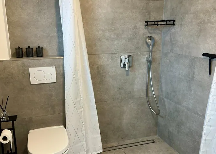 Zentrale 4- Kostenloser Parkplatz - Hdz - Bali Therme - Gop